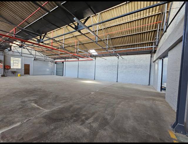 750M² WAREHOUSE TO LET IN BENROSE